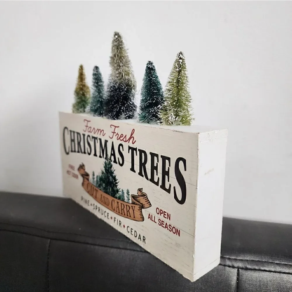 Lot of two Wooden Christmas Table Decor